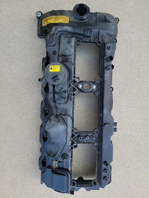 2015 BMW 435i / 335i N55 Used OEM Valve Cover 11127570292