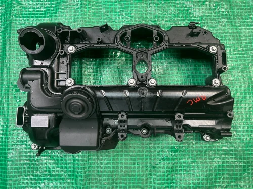 2016 BMW 5 Series / 520i Used Valve Cover