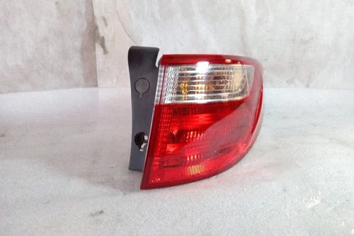 2015 Hyundai Santa Fe Passenger Side Quarter Mounted Tail Lamp OEM OEM used OEM tail light assembly