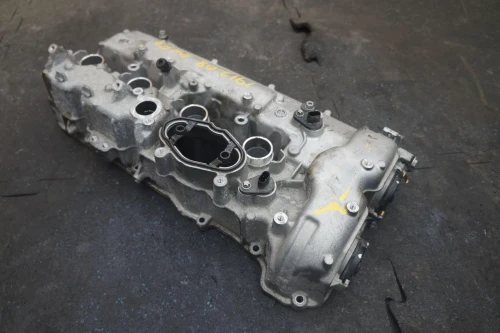2016-2019 BMW 750i 4.4L Left Used OEM Valve Cover 11128601707