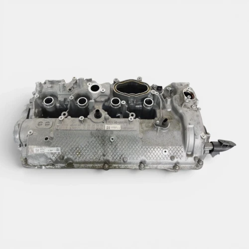 2019-2025 BMW G14 / G15 / G16 4.4L Right N63 Used Valve Cover