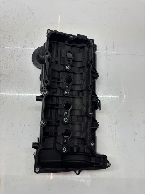BMW 118d / 1 Series 2.0L N47 Used Valve Cover