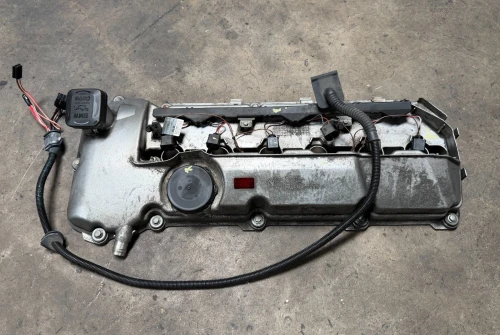 BMW 325i / 325ci SULEV Used Valve Cover