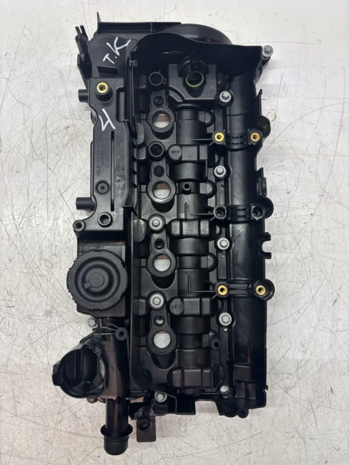 BMW 5 Series / 520d 2.0L Used Valve Cover