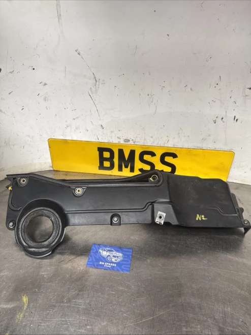 BMW 5 Series 3.0L Used Valve Cover