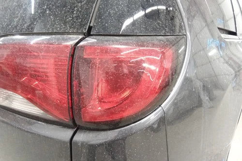 17 18 19 Chrysler Pacifica Passenger RH Quarter Mounted LED Tail Light Lamp OEM used OEM tail light assembly