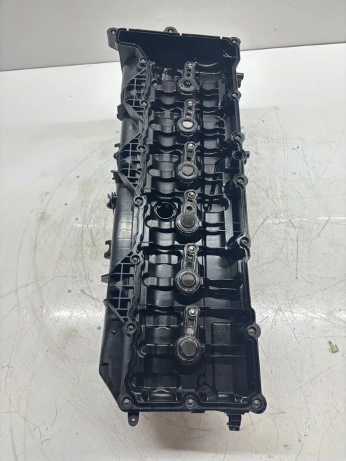 BMW 530d / 5 Series 3.0L B57 Used Valve Cover