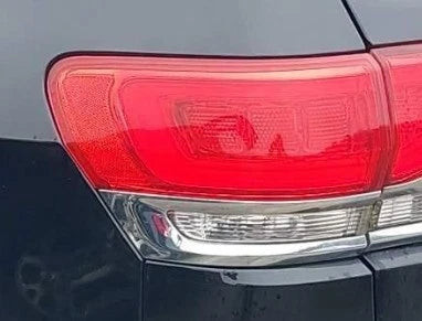 2014-2021 Jeep Grand Cherokee LH Driver Quarter Panel Mounted Tail Light Lamp used OEM tail light assembly