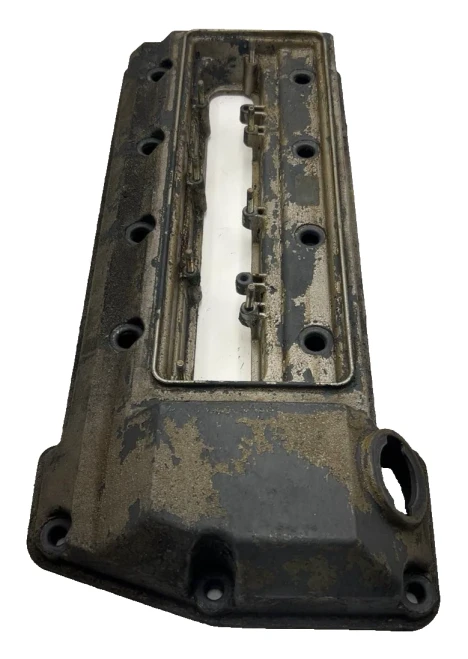 BMW E39 / E38 / E53 / E52 4.4L Right Used OEM Valve Cover 11121703172