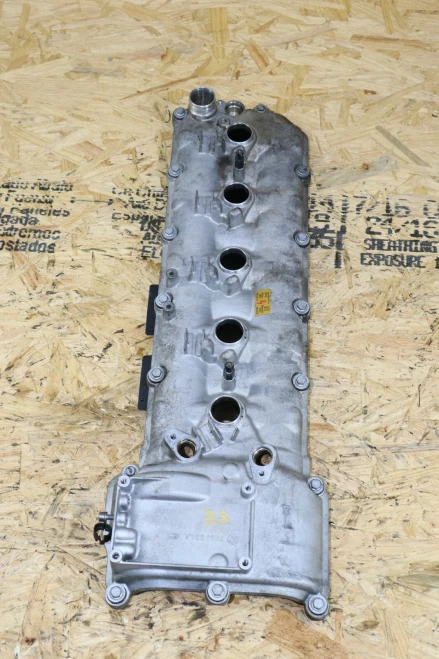 BMW E60 / E63 / E64 Left Used OEM Valve Cover