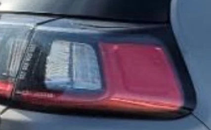 2019-2023 Jeep Cherokee RH Passenger Quarter Panel Mounted Tail Light Lamp OEM used OEM tail light assembly