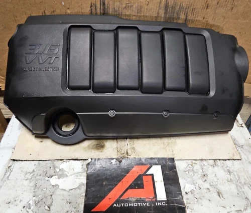 2012-2017 Buick / Chevrolet / GMC Enclave / Traverse / Acadia 3.6L Used OEM Engine Cover