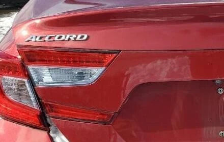 2018-2020 Honda Accord Hybrid Driver LH Decklid Mounted Tail Light Lamp OEM OEM used OEM tail light assembly