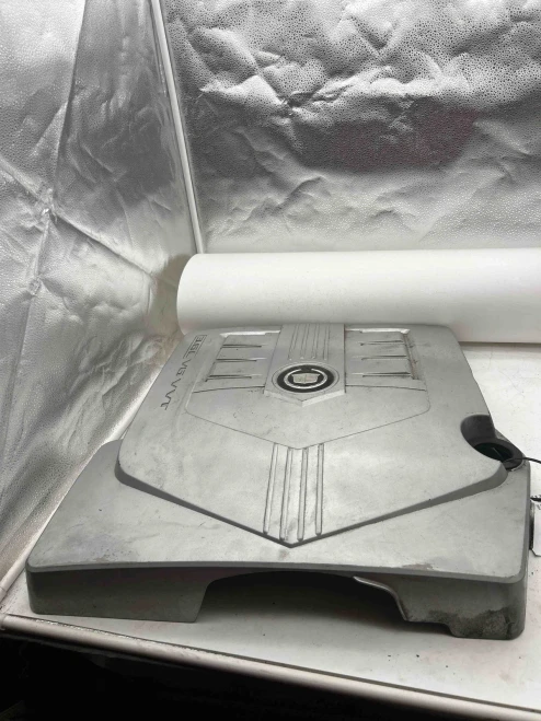 2004 Cadillac CTS Used OEM Engine Cover