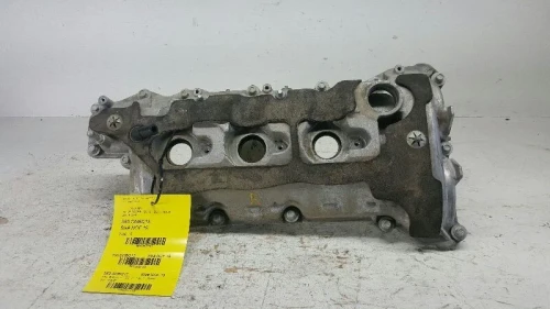 2013-2016 Cadillac SRX 3.6L Right Used OEM Valve Cover 12667116