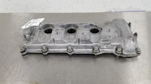 2017 Cadillac XTS 3.6L Right Used OEM Valve Cover