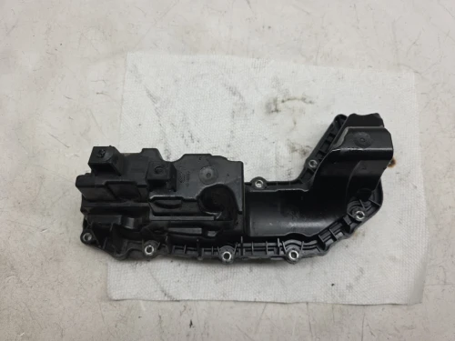 2019-2024 Cadillac XT4 2.0L Used OEM Valve Cover 55506707