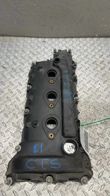 Cadillac CTS Used Valve Cover