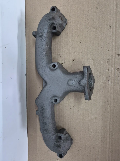 1962-1968 Chevrolet Corvette 283 engine Used Exhaust Manifold