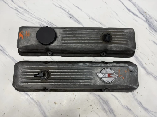 1985 Chevrolet Corvette 5.7L Left Right Pair SBC 350 engine Used OEM Valve Cover