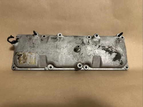 1998-2002 Chevrolet Cavalier 2.2L Used OEM Valve Cover 24577252