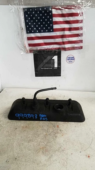 1999-2008 Chevrolet Silverado Left Used OEM Valve Cover