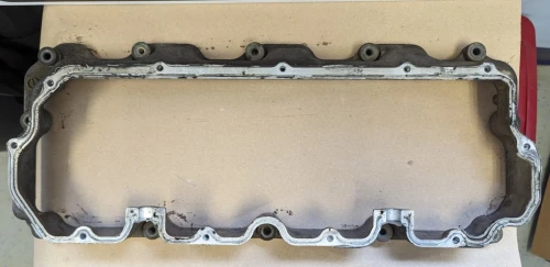 2001-2004 Chevrolet / GMC Silverado / Sierra Lower Diesel Used Valve Cover