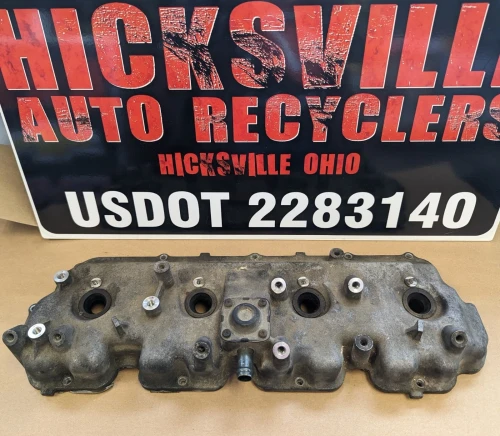 2001-2004 Chevrolet / GMC Silverado / Sierra Upper Diesel Used Valve Cover