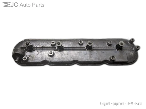2003-2004 Chevrolet Silverado 5.3L Left Used Valve Cover 12570696