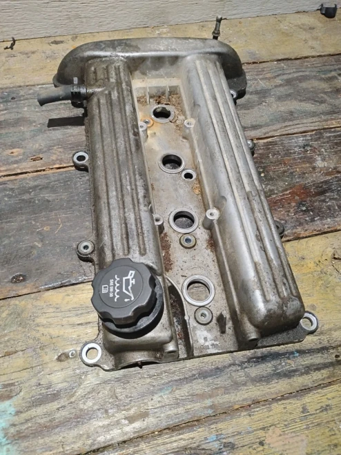 2007 Chevrolet Cobalt 2.2L Used Valve Cover