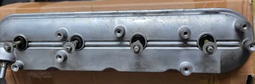 2009 Chevrolet Tahoe 5.3L Left Used Valve Cover 12611059