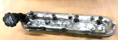 2010-2013 Chevrolet / GMC Silverado / Sierra 5.3L Right Used Valve Cover
