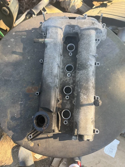 2010-2017 Chevrolet / Buick / GMC Malibu / Enclave / LaCrosse / Equinox / Terrain / Regal 2.4L Used OEM Valve Cover