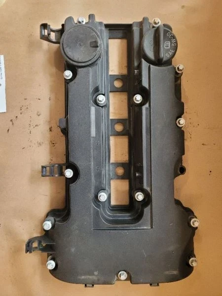 2011 Chevrolet Cruze 1.4L Used Valve Cover 55561426