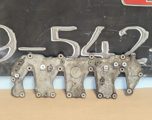2011-2016 Chevrolet / GMC Silverado / Sierra Upper Right Diesel Used Valve Cover