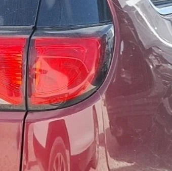 2020 Chrysler Pacifica Quarter Mount Passenger RH Tail Light Lamp OEM OEM used OEM tail light assembly