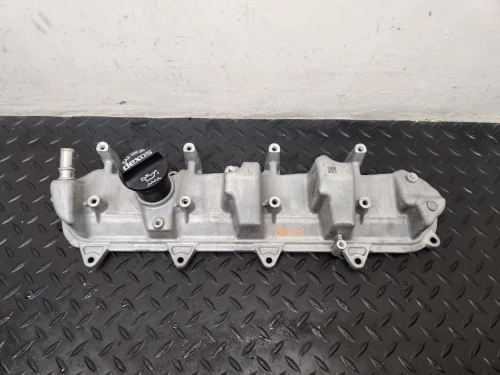 2014-2019 Chevrolet Silverado Left V8 Used OEM Valve Cover 12692546