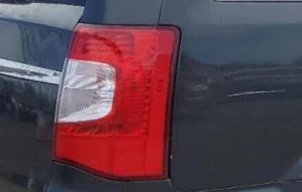 2011-2016 Chrysler Town Country Passenger RH Quarter Mounted Tail Light Lamp OEM used OEM tail light assembly