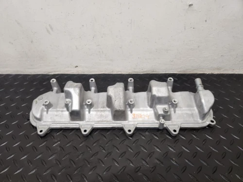2014-2024 Chevrolet Silverado Right V8 Used OEM Valve Cover 12727455