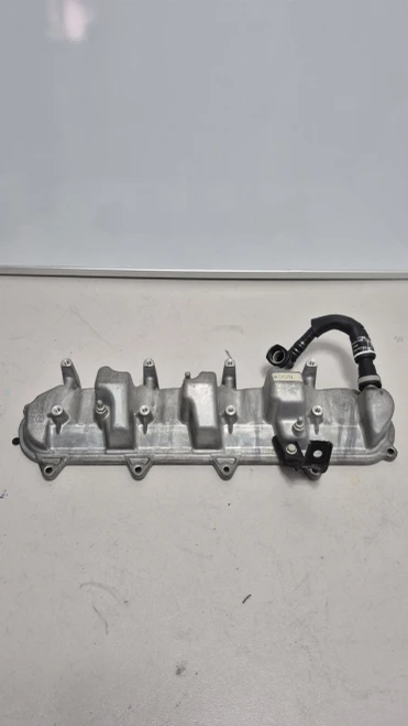 2018 Chevrolet Silverado 5.3L Right Used Valve Cover 12623927
