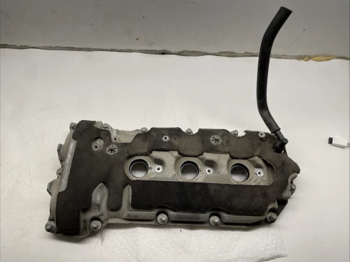 2018-2021 Chevrolet Traverse 3.6L Right V6 Used OEM Valve Cover