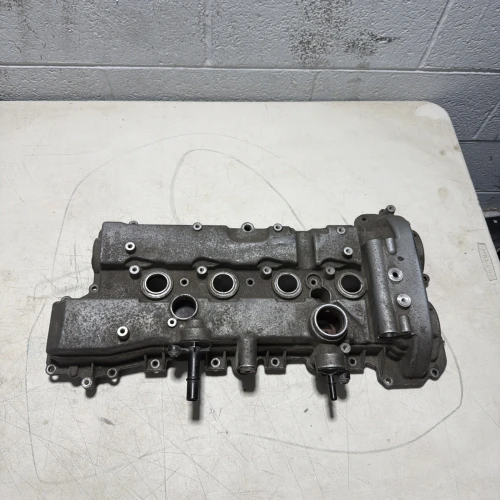 2018-2022 Chevrolet / GMC Equinox / Terrain 2.0L Used OEM Valve Cover 25204721