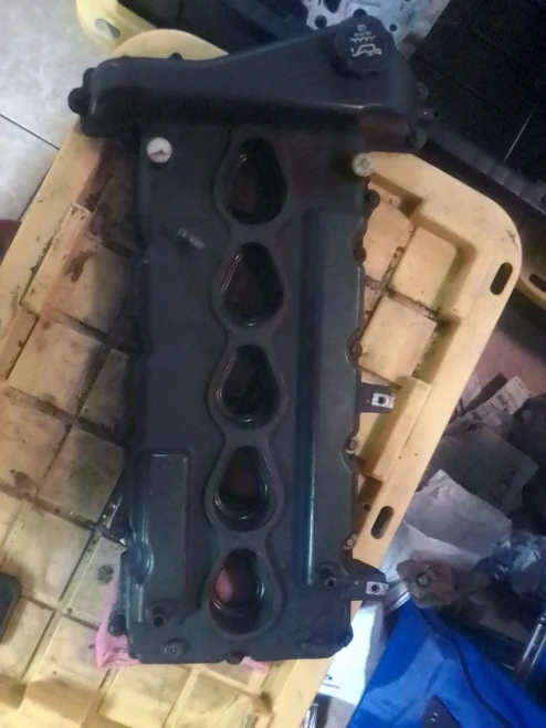 Chevrolet Blazer 4.2L Used OEM Valve Cover 12576334 / 12576335