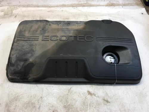 Chevrolet Equinox 2.4L Used Engine Cover