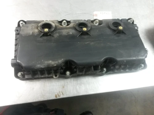 2007-2010 Chrysler Sebring 3.5L Right Used Valve Cover
