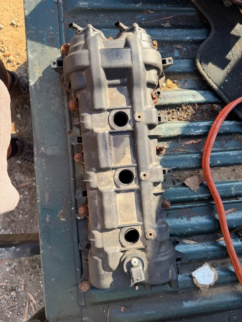 2011-2020 Chrysler 300 3.6L Right Used Valve Cover