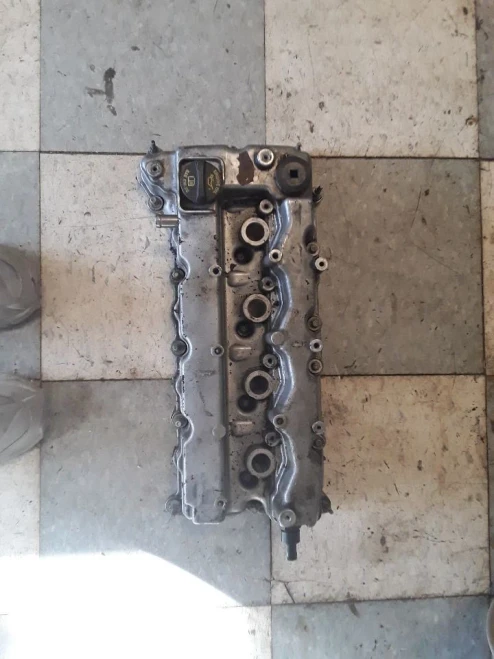 2012 Chrysler 200 3.6L Used Valve Cover