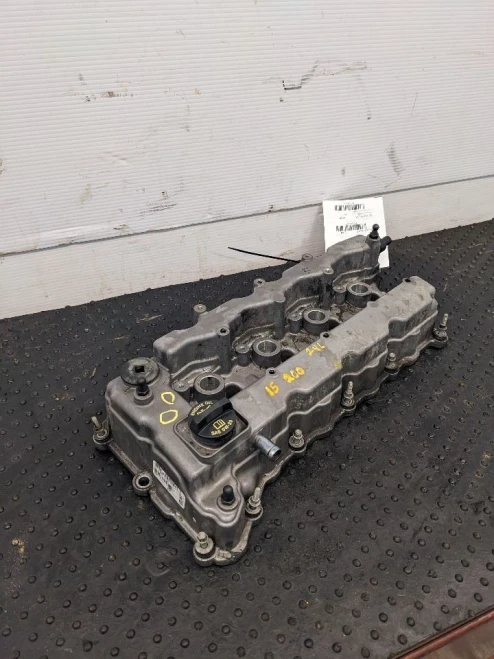 2014-2017 Chrysler / Jeep 200 / Cherokee 2.4L Used Valve Cover