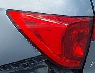 2016-2018 Honda Pilot LH Driver Quarter Panel Mounted Tail Light Lamp OEM used OEM tail light assembly