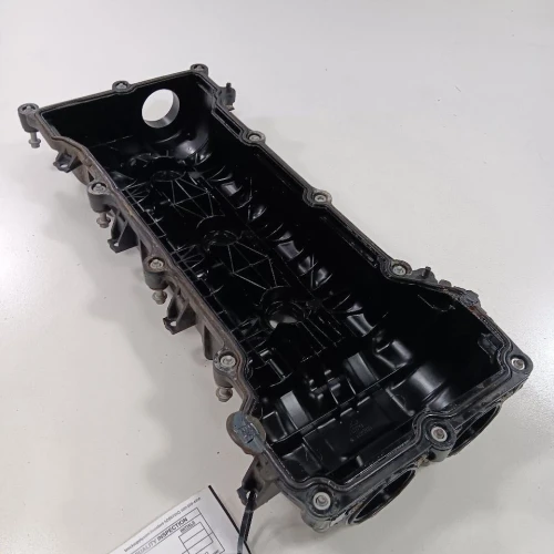 2015-2017 Chrysler 300 Right Used OEM Valve Cover